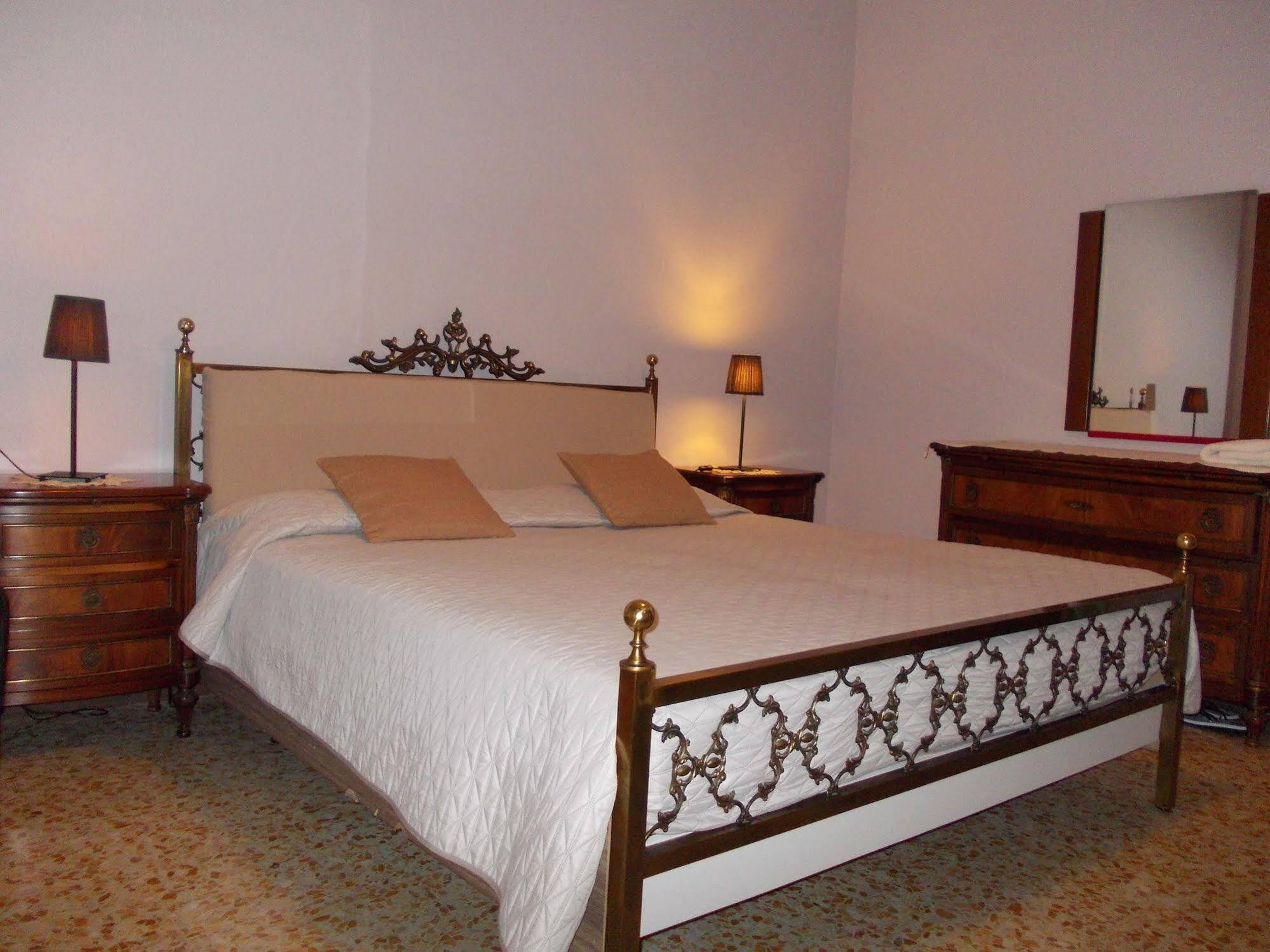 Travellers Lodge B&B Trévise Extérieur photo